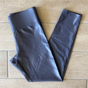 Carbon38 Black Leggings